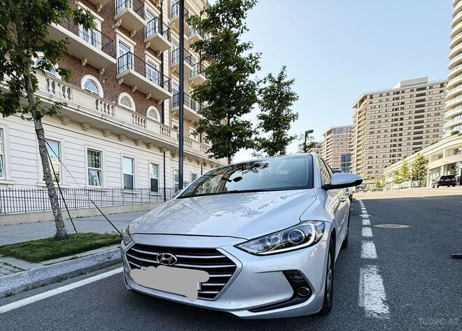 Hyundai Avante-9