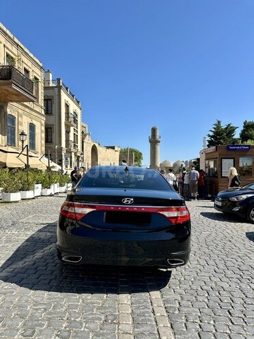 Hyundai Azera-7