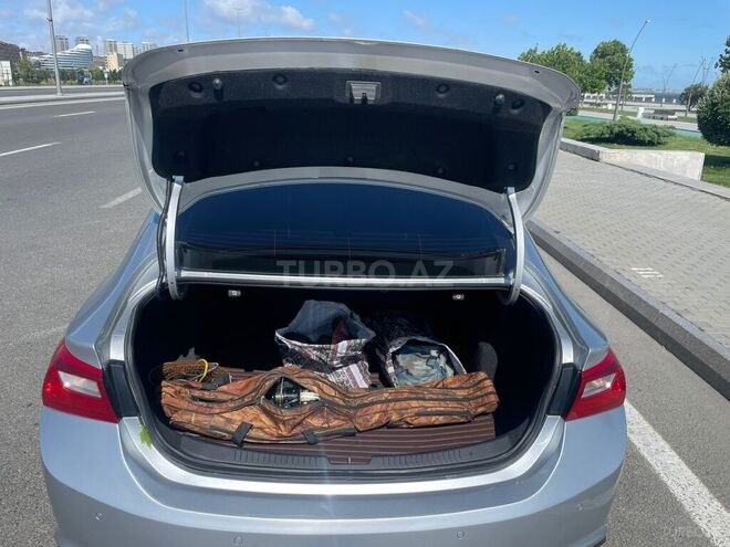 Chevrolet Malibu-14