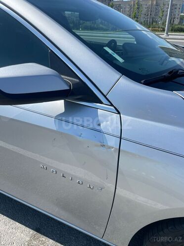 Chevrolet Malibu-9