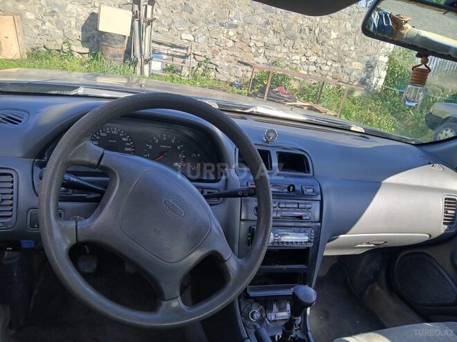 Nissan Maxima-4