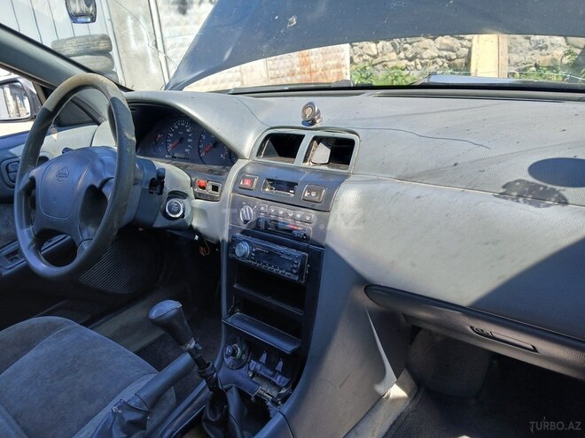 Nissan Maxima-8