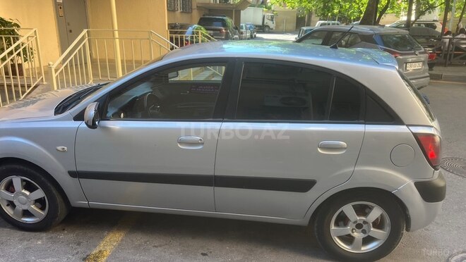 Kia Rio-2