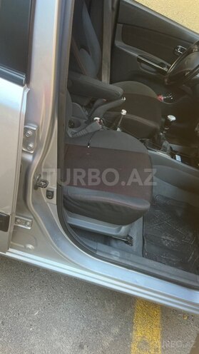 Kia Rio-6
