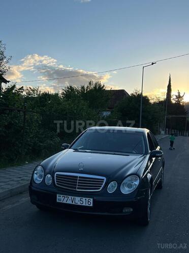 Mercedes E 240-2