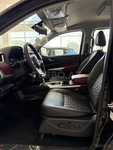 Nissan Xterra-25
