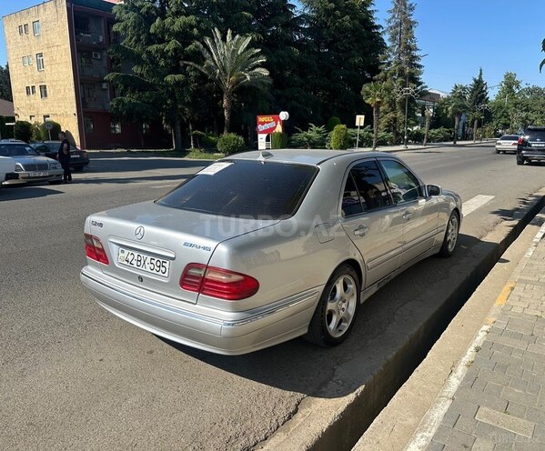 Mercedes E 240-7
