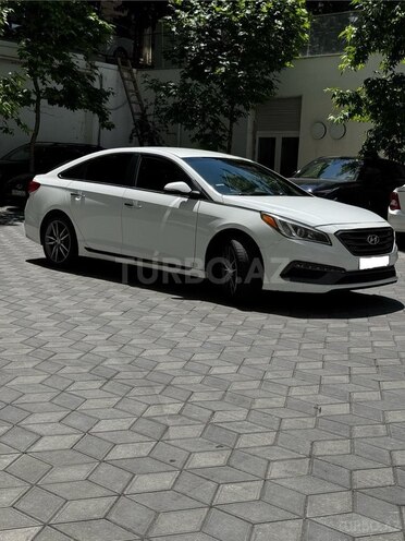 Hyundai Sonata-2