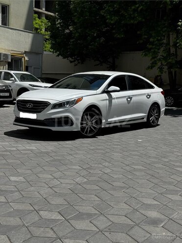 Hyundai Sonata-1