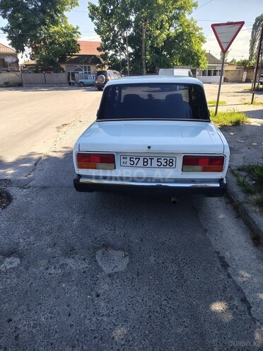 LADA (VAZ) 2107-2