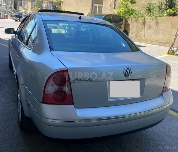 Volkswagen Passat-11
