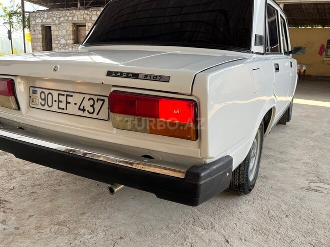 LADA (VAZ) 2107-10