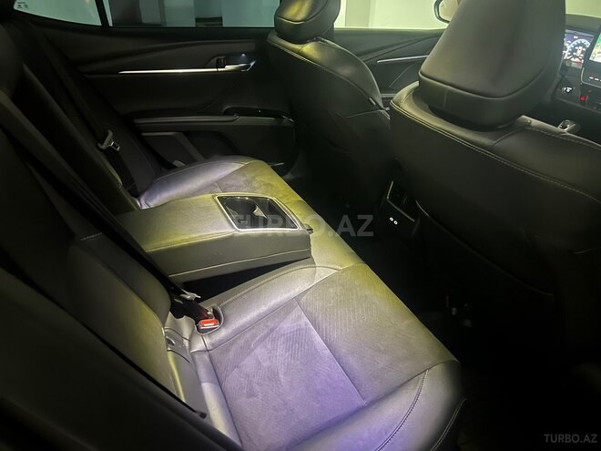 Toyota Camry-12