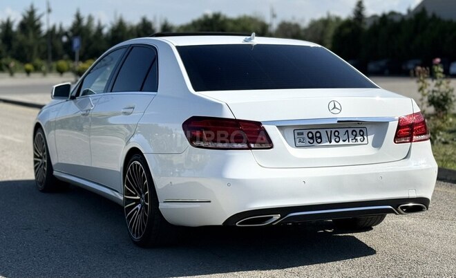 Mercedes E 220-4