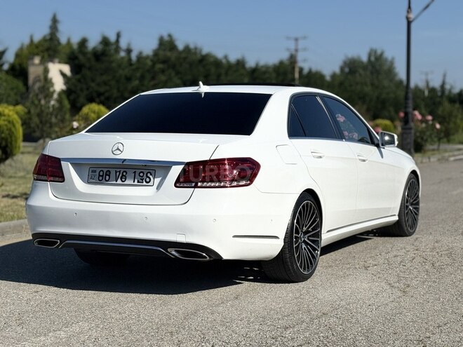 Mercedes E 220-3