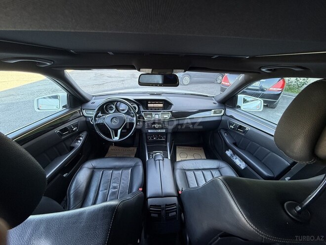 Mercedes E 220-10