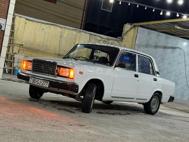 LADA (VAZ) 2107-4