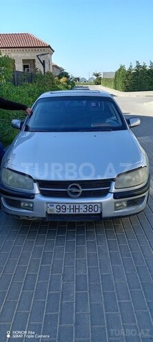 Opel Omega-1