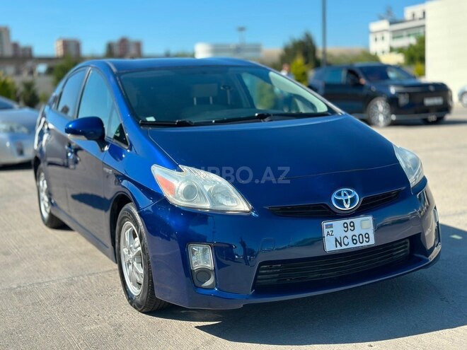 Toyota Prius-1