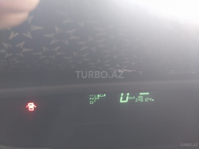 Toyota Prius-2