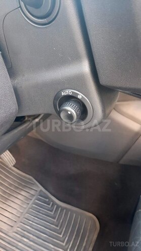 Land Rover Discovery-11