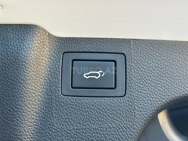 Hyundai Santa Fe-12