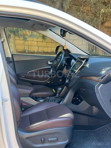 Hyundai Santa Fe-9
