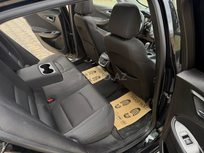 Chevrolet Malibu-13