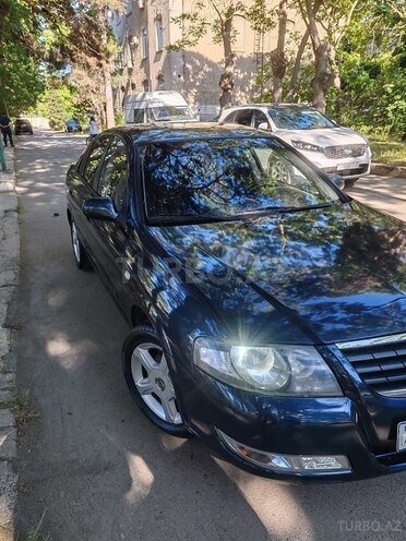 Nissan Sunny-6
