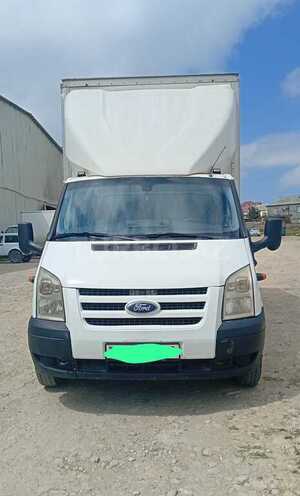 Ford Transit-1