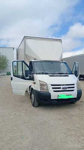 Ford Transit-2