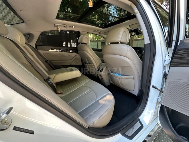 Hyundai Sonata-17