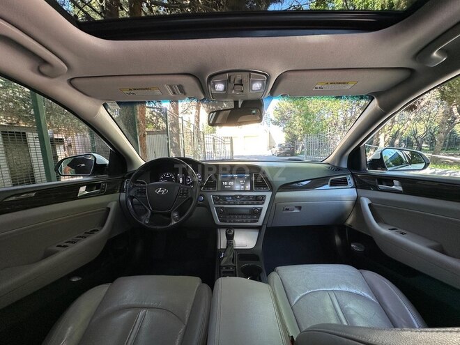 Hyundai Sonata-10