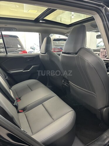 Toyota RAV4-16