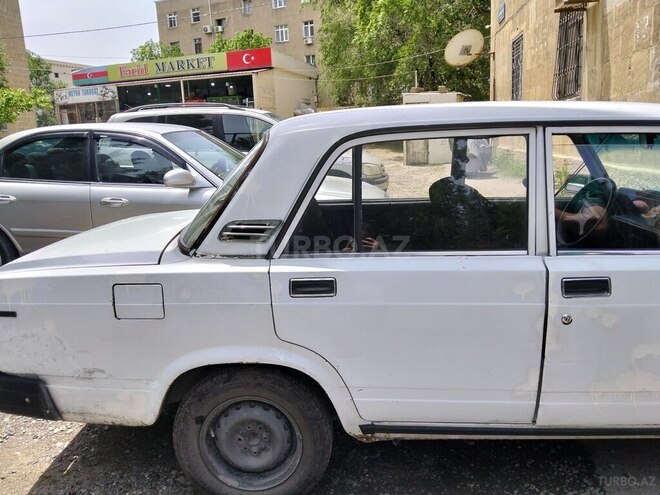 LADA (VAZ) 2107-18