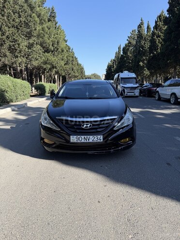 Hyundai Sonata-1