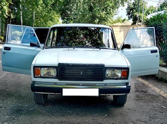 LADA (VAZ) 2104-2