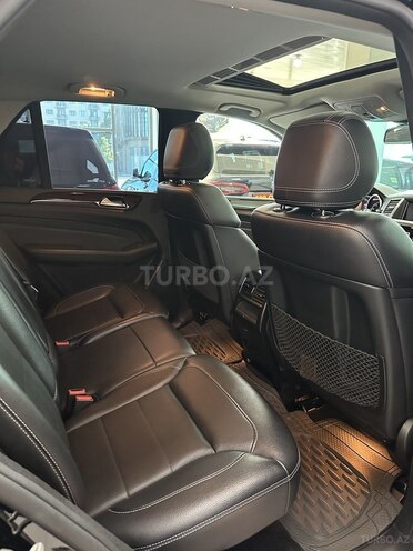 Mercedes ML 350 4MATIC-18