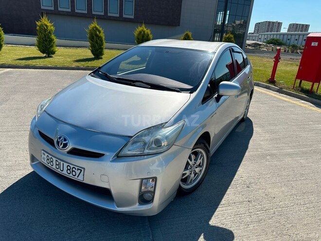 Toyota Prius-1
