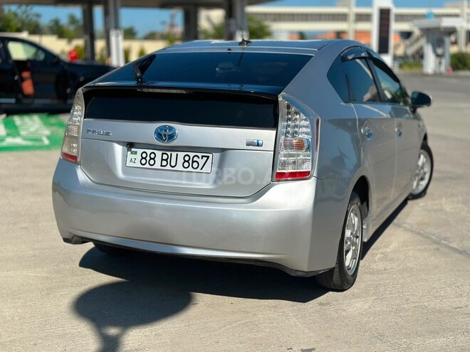 Toyota Prius-9