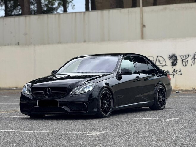 Mercedes E 250-10