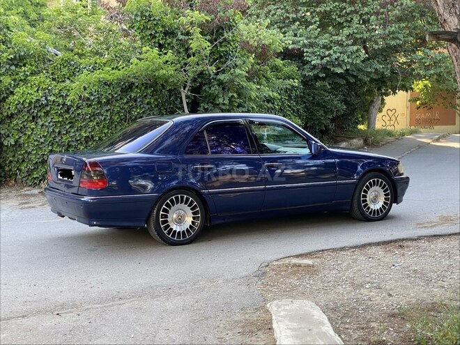 Mercedes C 240-3