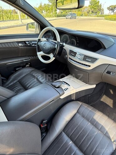 Mercedes S 500-10