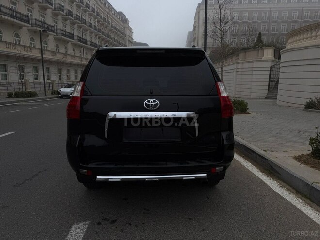 Toyota Land Cruiser Prado 2012, 260,000 km - 4.0 л - Bakı