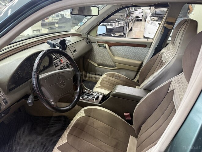 Mercedes C 200-8
