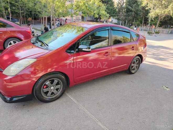 Toyota Prius-2