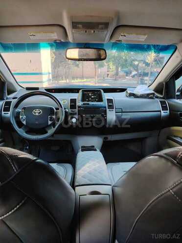 Toyota Prius-7
