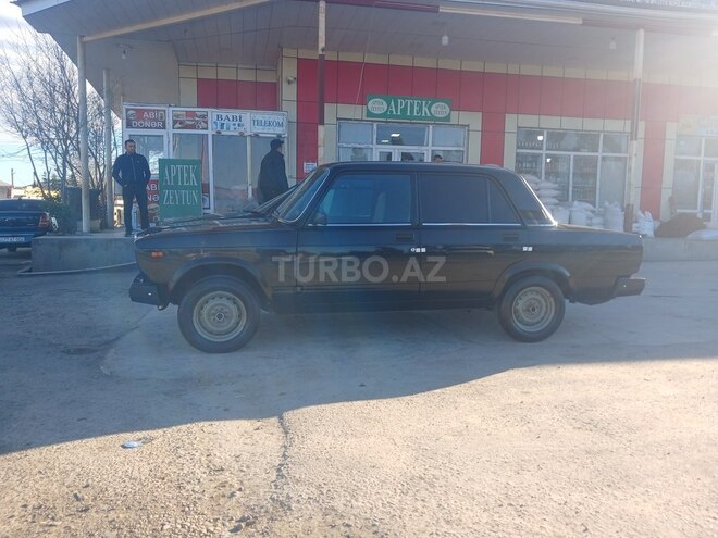 LADA (VAZ) 2107-4