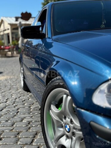 BMW 320-10