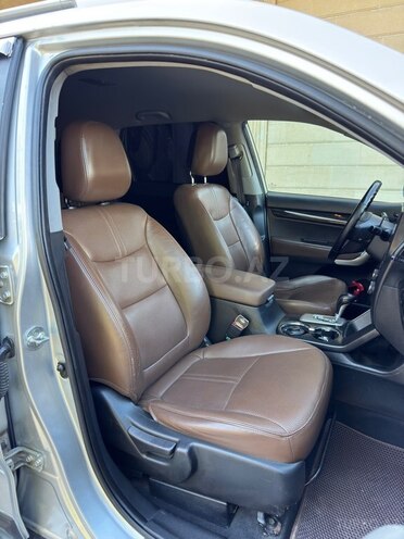 Kia Sorento-12